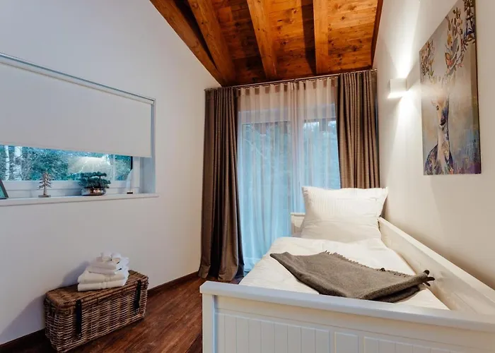 Patricia By Monicare