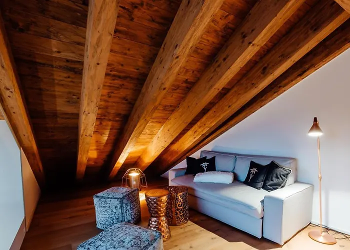 Patricia By Monicare